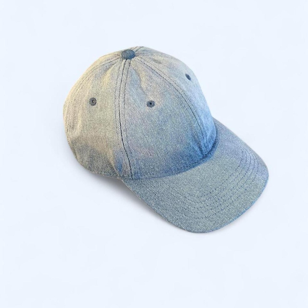Vintage‎ look blued denim hat by Universal Thread